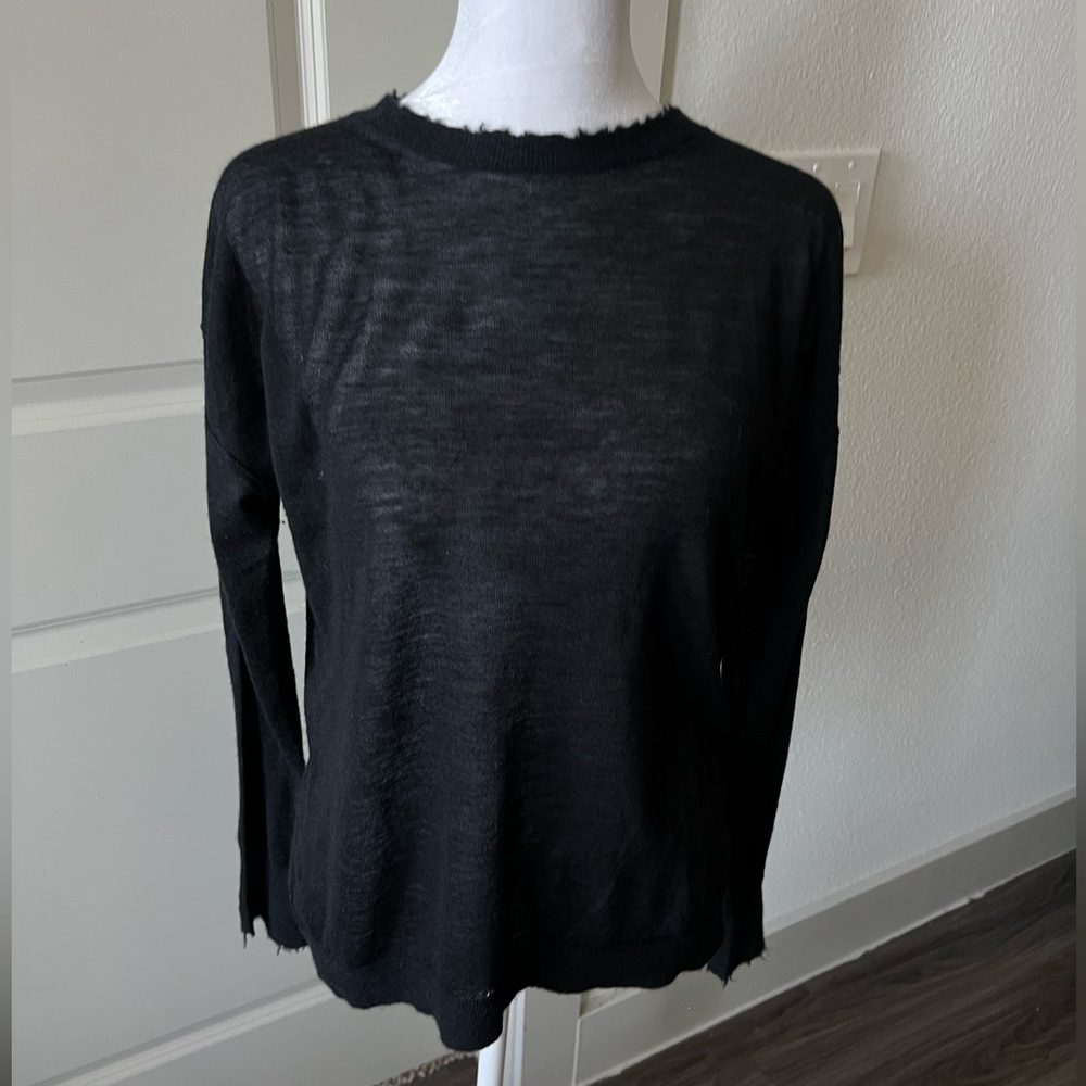 Helmut Lang Black Crew Neck Cashmere light Sweater with Textured Finish